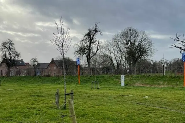 Mopertingen parking sint-Catarinastraat
