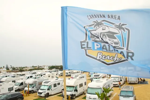 Caravan Área El Palmar Beach
