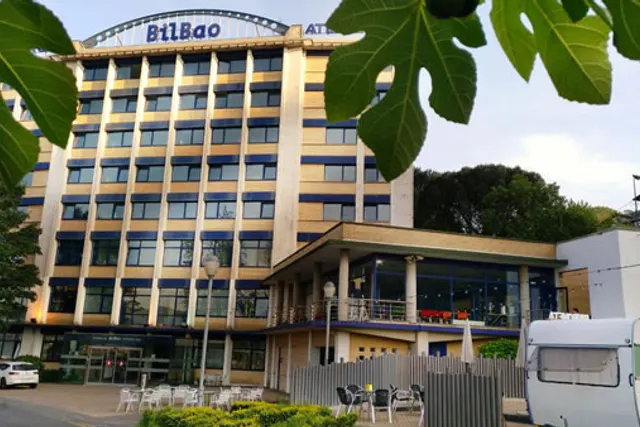 Área de autocaravanas en Bilbao Hostel