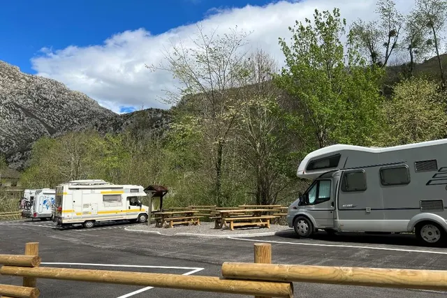 Área de Autocaravanas de Sellaño (Ponga)