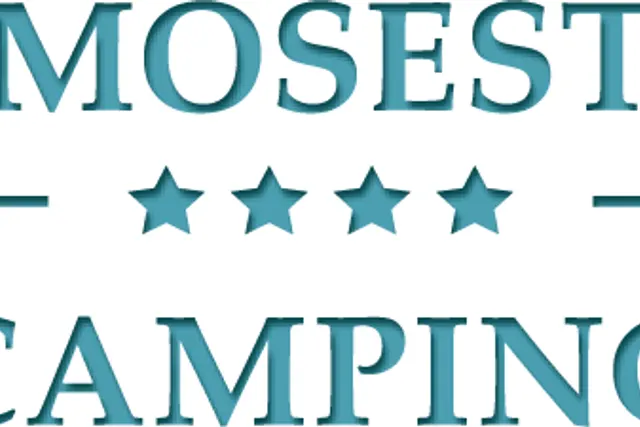Løgismosestrand Camping udenfor bommen