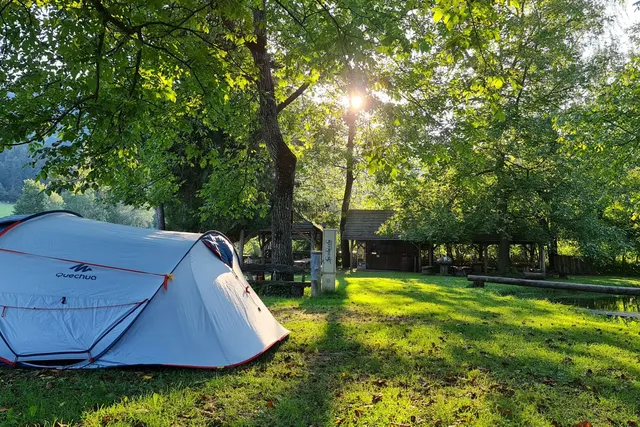 Kamp na otoku