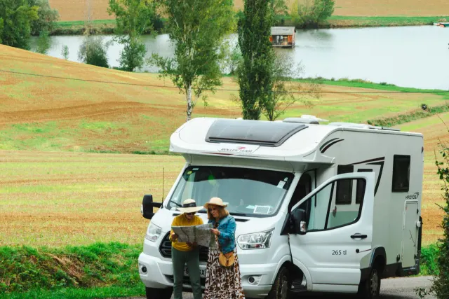 Aire de Camping-car Communale Montréal du Gers
