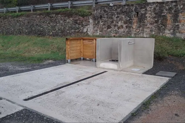 Aire de camping-car de Solignac - Stade Raymond Breuil