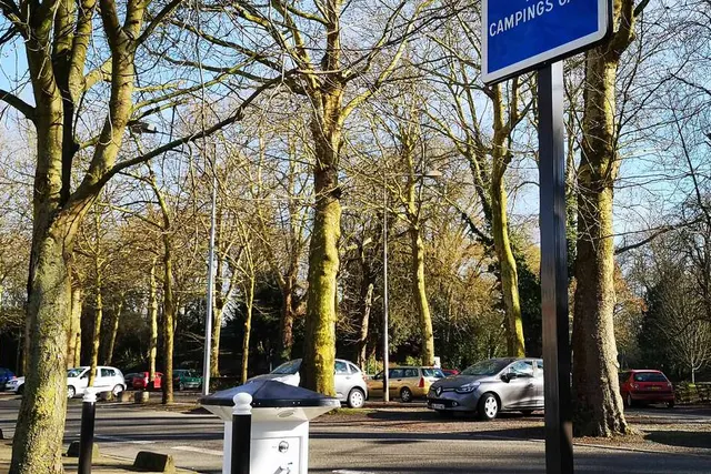 Aire de Camping-car Place du Barlet - Douai