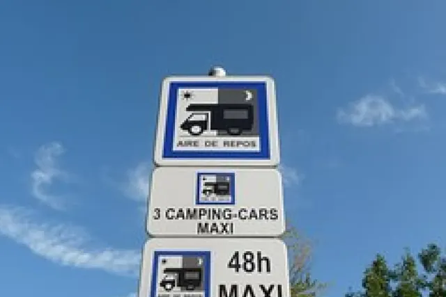 Aire De Stationnement Camping-car À Saint-maurice-sur-moselle