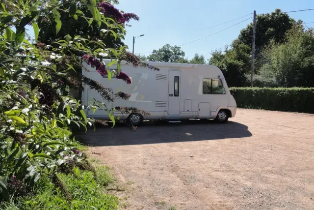 Aire de Camping-car Buffières