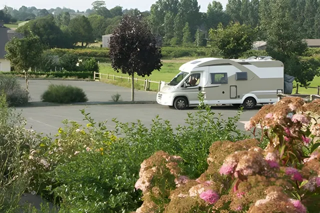 Aire de camping-car de Saint-Sever-Calvados