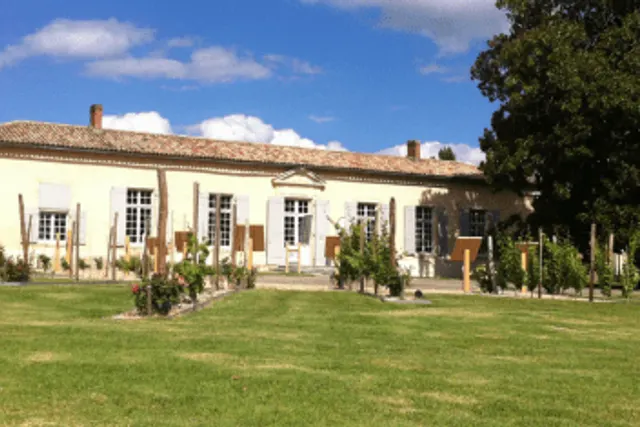 Accueil Camping-Cars à la Maison des Vins de Cadillac
