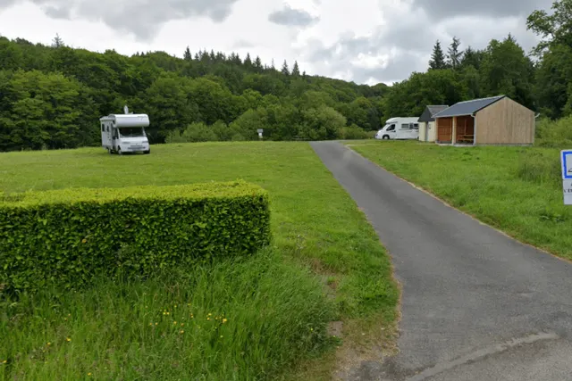 Aire de pique-nique et de stationnement de l'étang du Pas