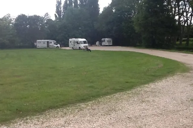 Aire camping-cars Vernou-En-Sologne