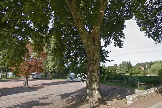 Place des Marronniers - Châteauneuf
