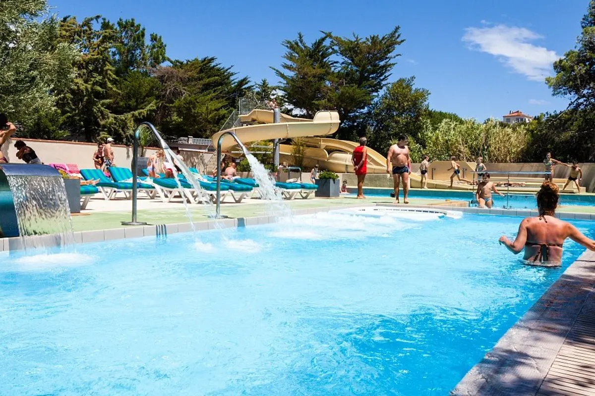 Camping Les Criques De Porteils