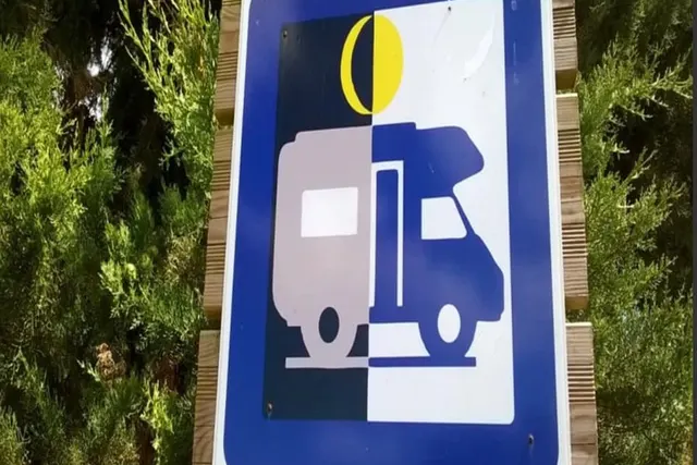 Aire camping car - Vianne