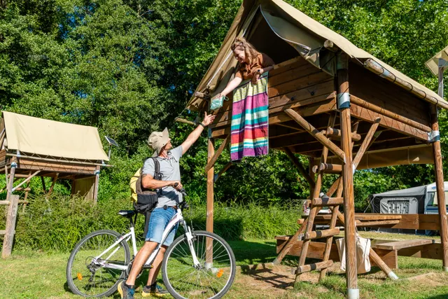 Aire camping-cars de Baugé-Le pont des Fées