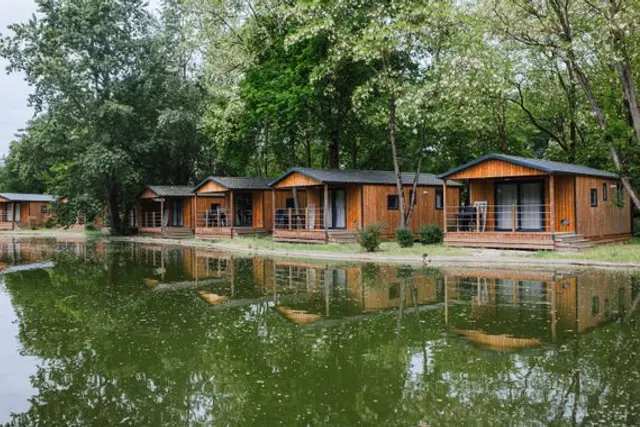Le Village du Lac