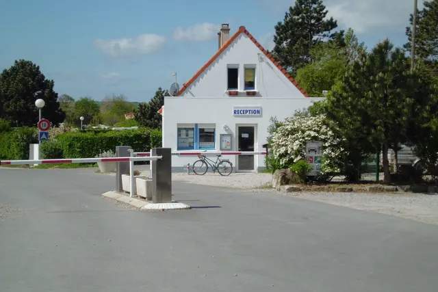 Camping Municipal "De La Source"