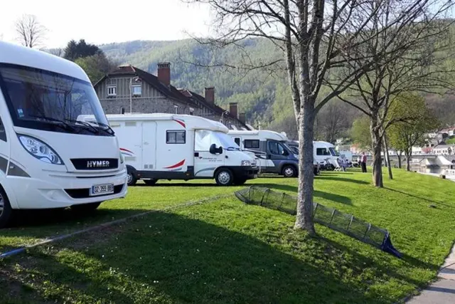 Aire de Camping-Car de Monthermé