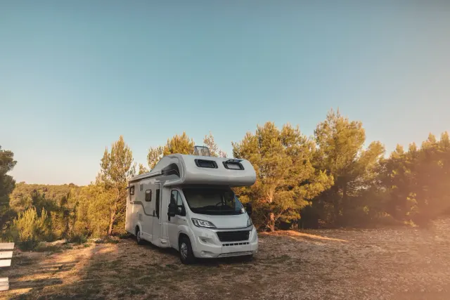 Aire camping-cars de Saint-Cyprien