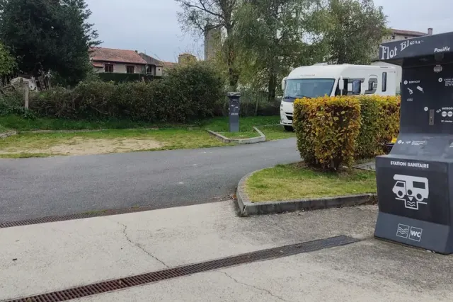Aire camping-cars Chambles