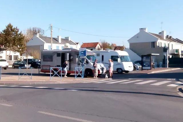 Aire de stationnement camping-car - Colonel Harivel