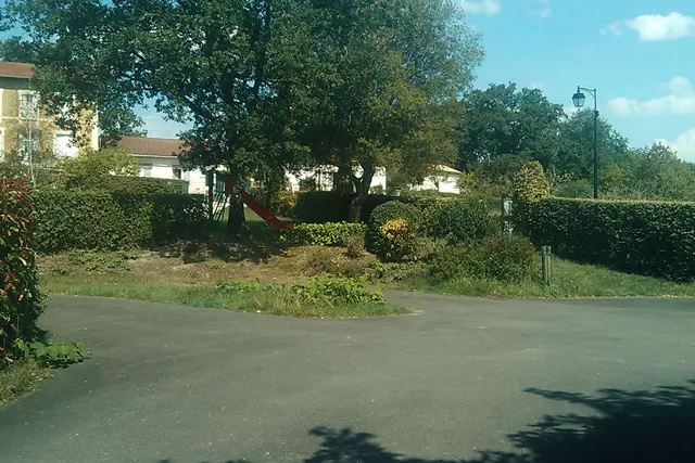 Aire camping-cars Brossac