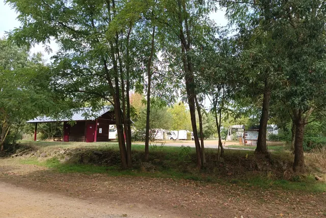 Aire de camping-Cars Briollay