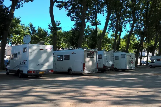 Meung-sur-Loire Aire de services pour camping-cars