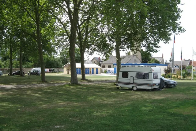 Camping de Mehun-sur-Yèvre