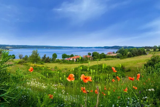Camping Les Terrasses du Lac de Naussac