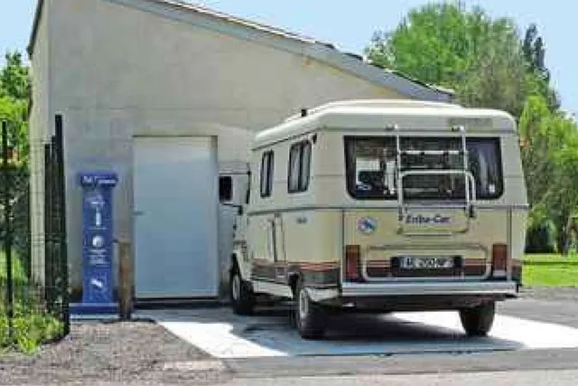 Aire De Camping-car Chalais