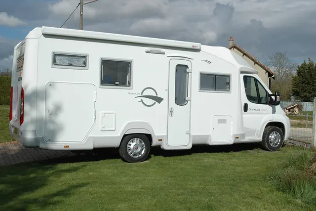 Aire de camping-car de Thiron-Gardais