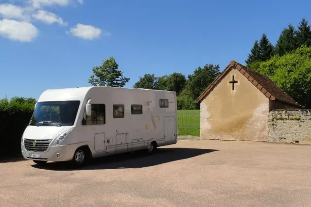 Aire camping-car Pressy-sous-Dondin
