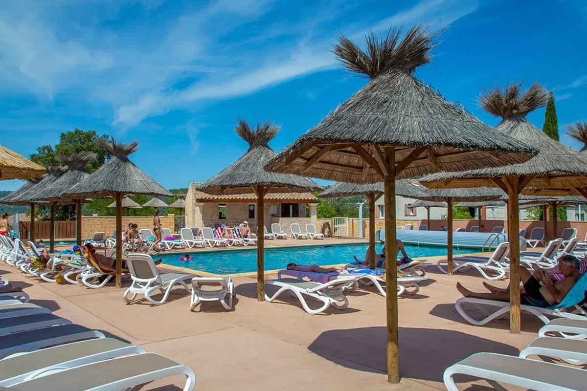 Camping La Pinède
