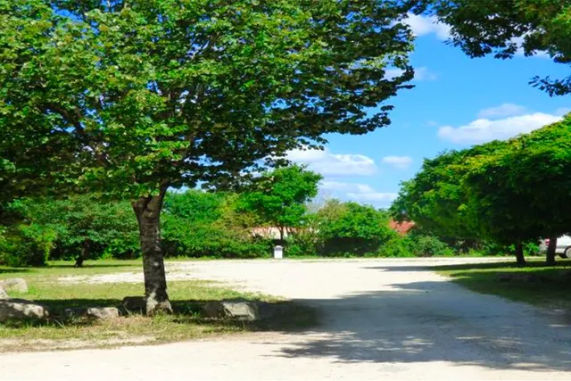 Aire de camping Saint-Fraigne