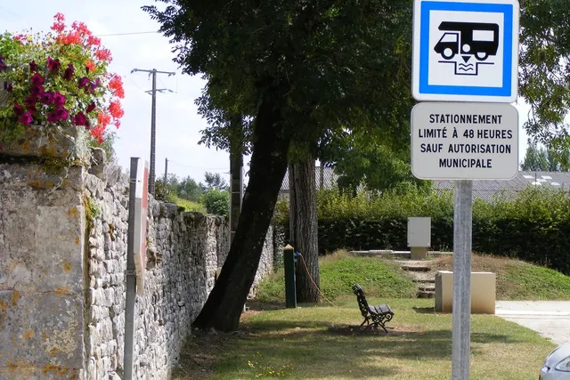 Aire de camping cars Verteuil-sur-Charente