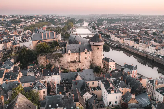 Aire d'accueil de la Brique à Changé