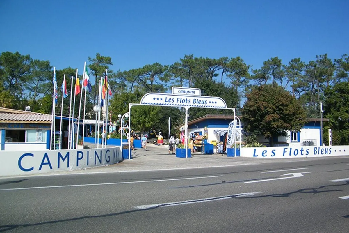 Camping de la Dune "Les Flots Bleus"