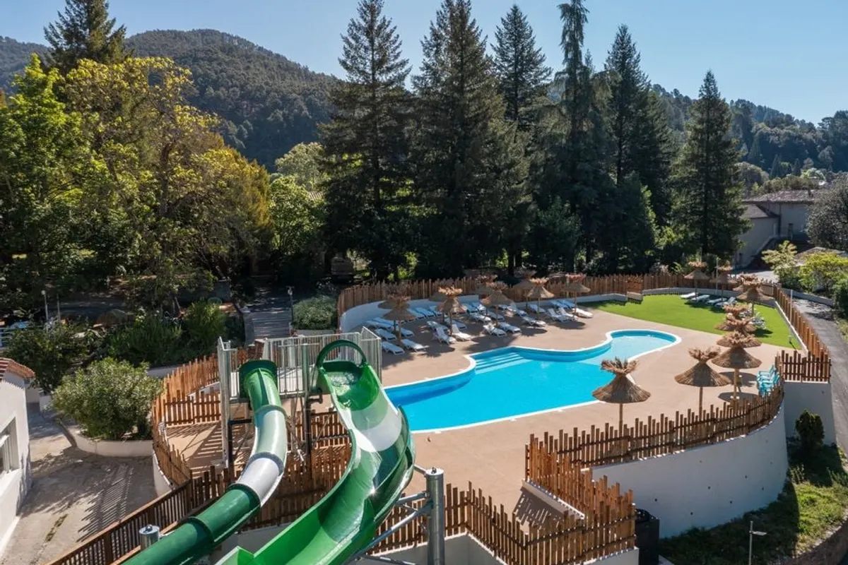 Camping du Château de l'Hom