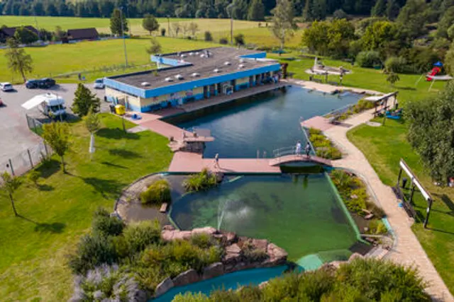 Reisemobilstellplatz am Naturfreibad