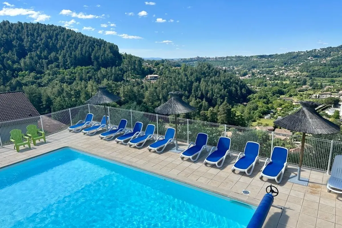 Camping Ushuaïa Villages Les Pins d'Ucel