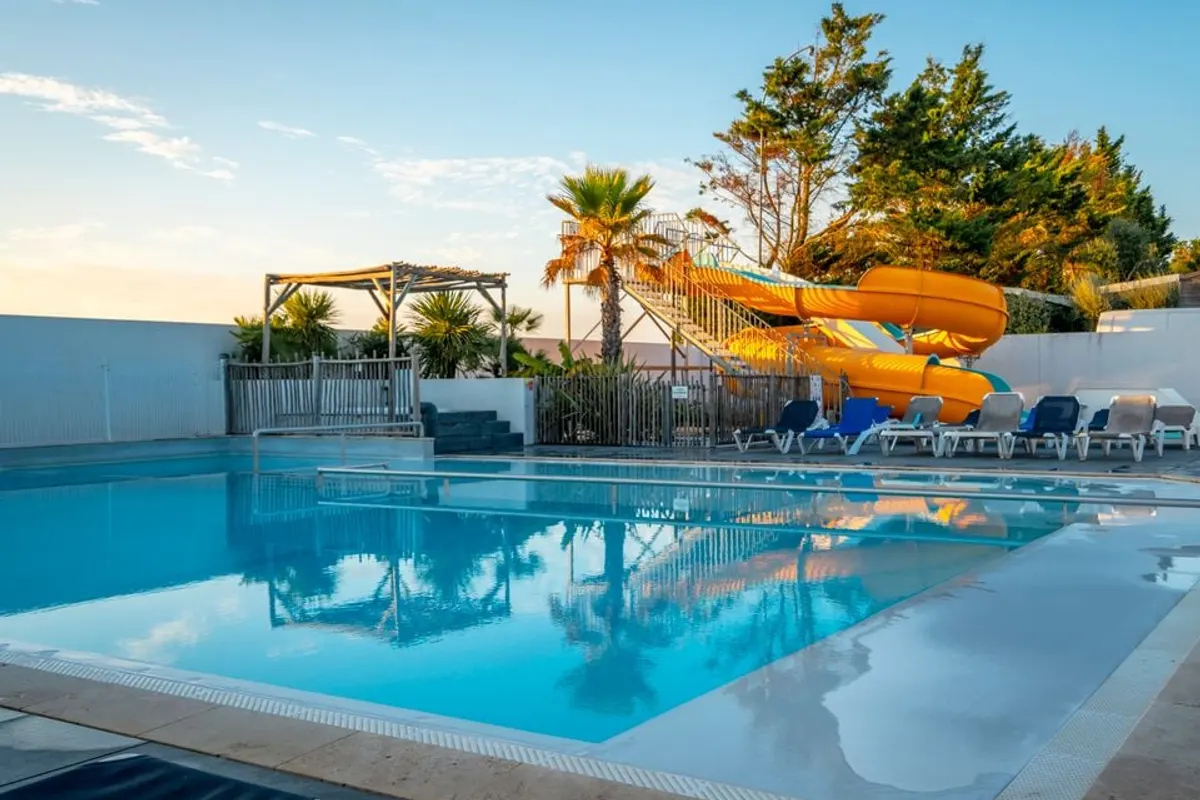 Camping Paradis Au port de l'houmeau