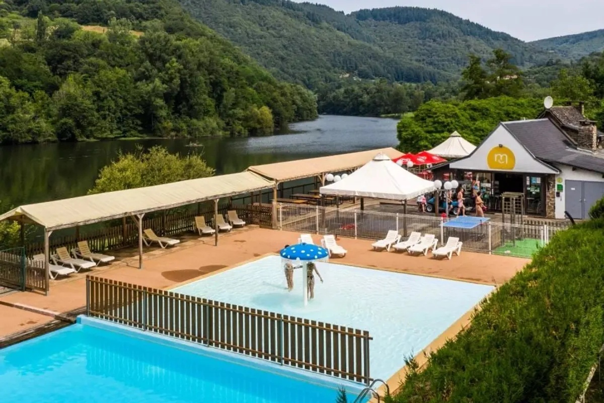 Camping Le Lac de Laval-de-Cère