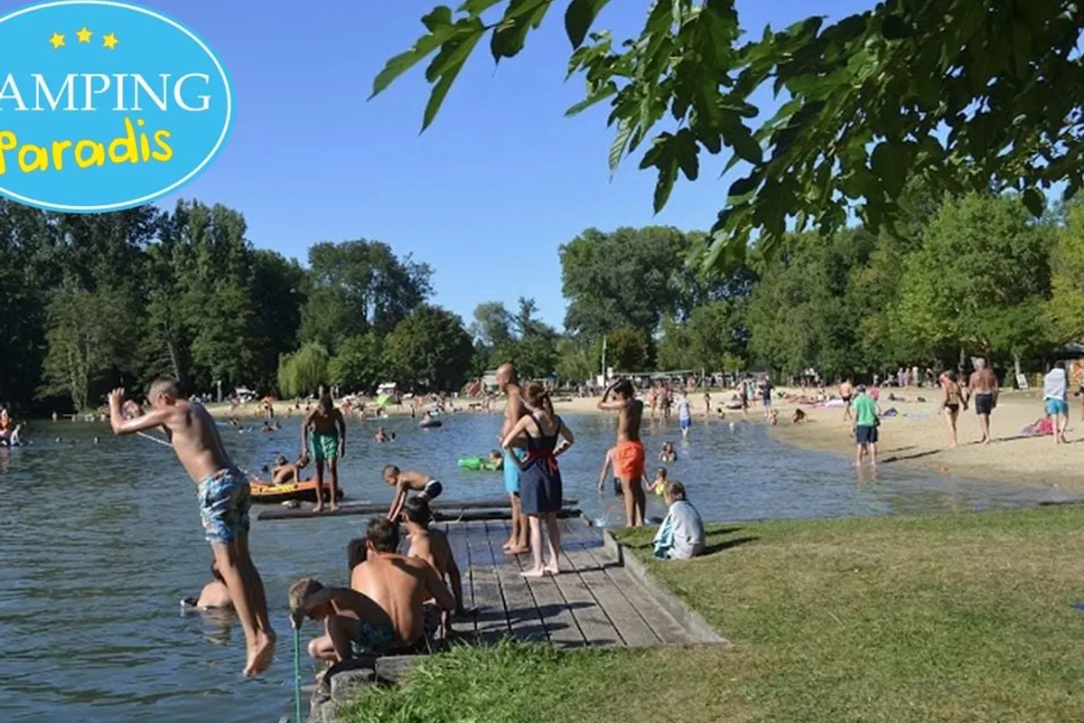 Camping Paradis Aubeterre sur Dronne