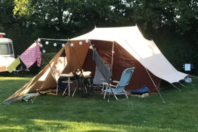 Mini-camping in de bocht