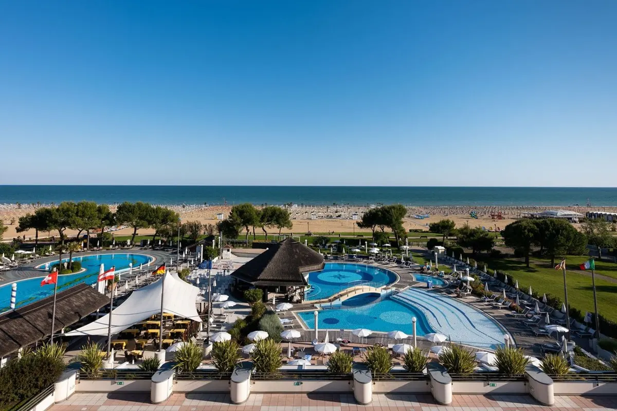 Savoy Beach Hotel & Thermal Spa