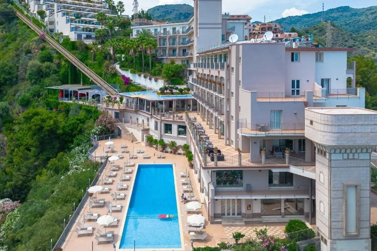 Resort Hotel Antares