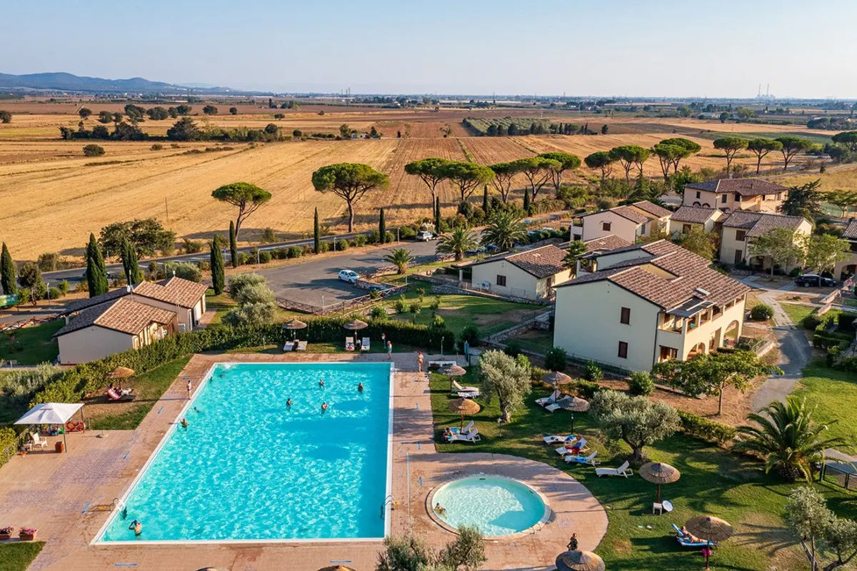 Le Corti Di Montepitti Residence