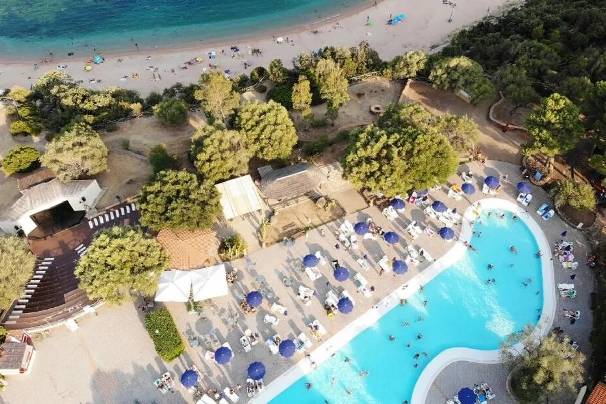 Resort Hotel Club Esse Palmasera