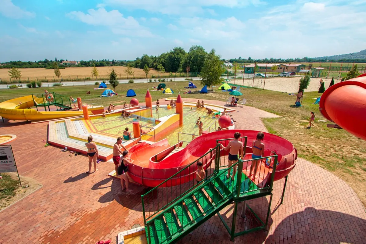 Vulkán Wellness Hotel & Camping